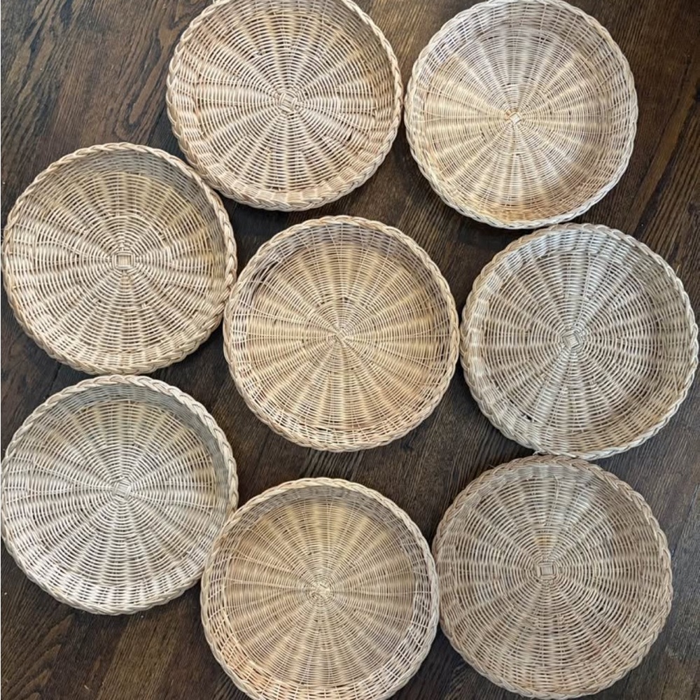8 Round Wicker Rattan Plate Holders Wall Decor